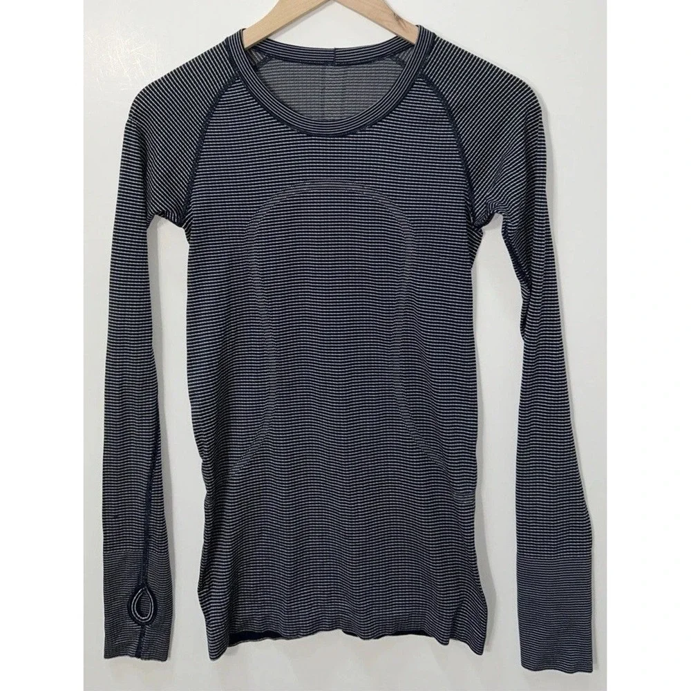 Lululemon Womens Swiftly Tech Long Sleeve Shirt Striped Blue Top‎ Sz 6